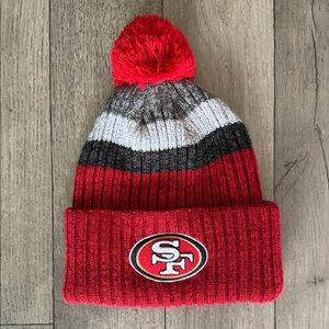San Francisco 49ers  Pom-Pom Beanie